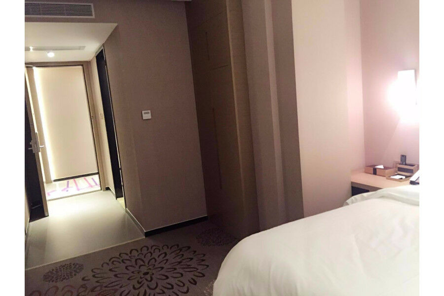 Lavande Hotel Guangzhou Ximenkou Metro Exterior foto